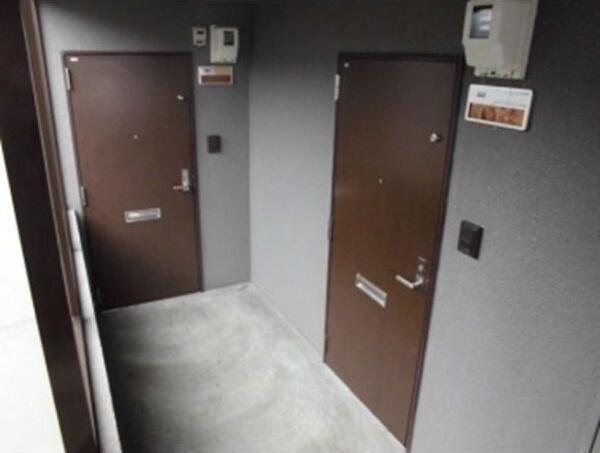 札幌市白石区本郷通１丁目南のマンション