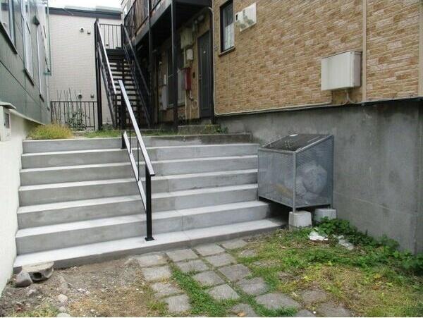 札幌市豊平区中の島一条５丁目のアパート