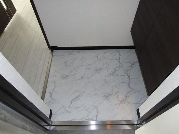 札幌市中央区南十五条西６丁目のマンション