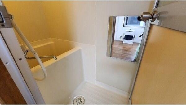 札幌市白石区南郷通１１丁目南のアパート