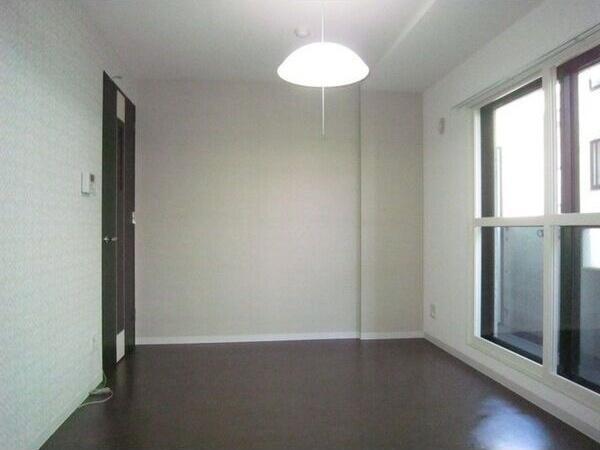 札幌市白石区本通１７丁目南のマンション