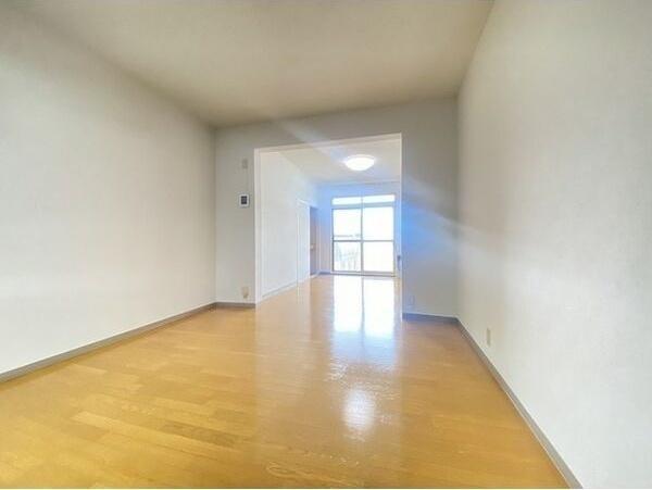 札幌市白石区平和通５丁目北のマンション