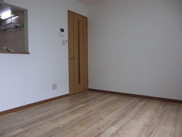 札幌市西区西町北２丁目のアパート