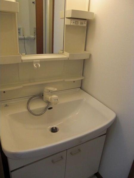 札幌市西区西町北２丁目のアパート