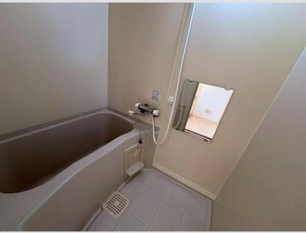 札幌市豊平区水車町８丁目のマンション