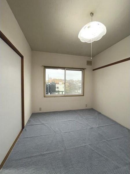 札幌市豊平区西岡一条１１丁目のアパート