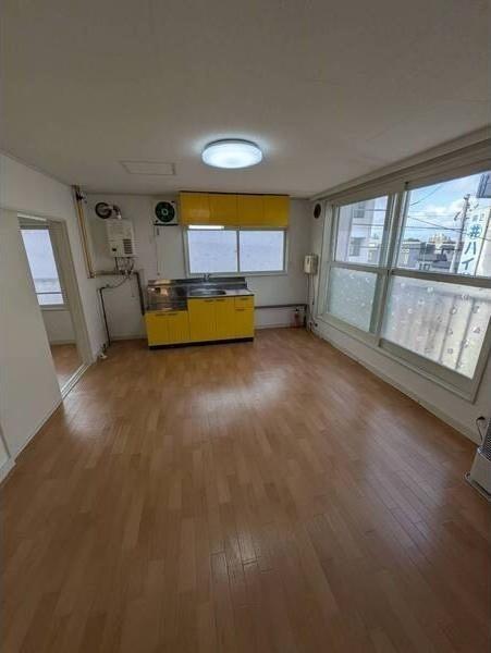 札幌市西区発寒四条７丁目のアパート