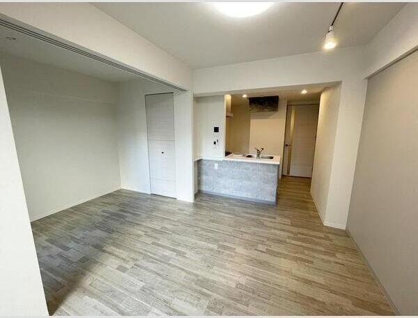 札幌市中央区大通西１８丁目のマンション