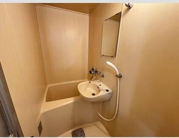 札幌市白石区本郷通３丁目南のマンション