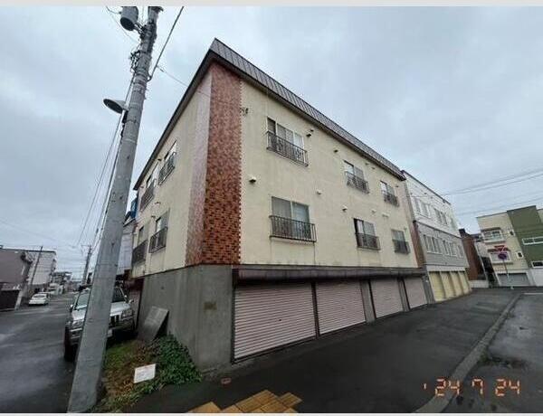 札幌市東区北三十七条東１２丁目のアパート
