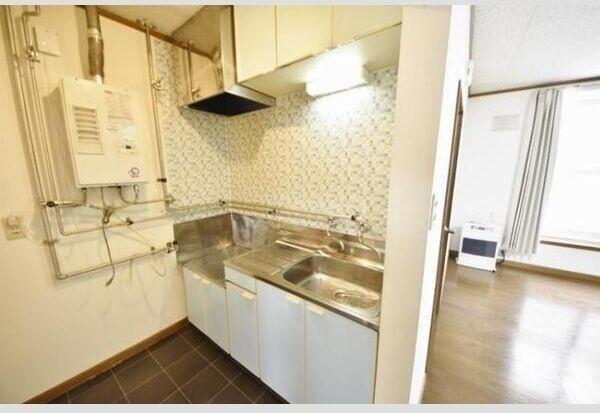 札幌市白石区菊水元町一条４丁目のアパート