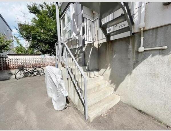 札幌市白石区菊水元町一条４丁目のアパート