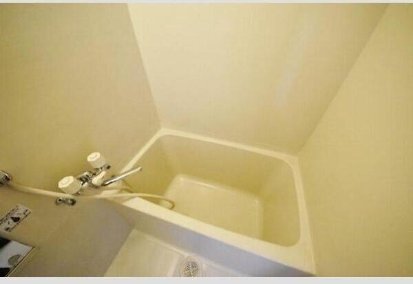 札幌市白石区菊水元町一条４丁目のアパート