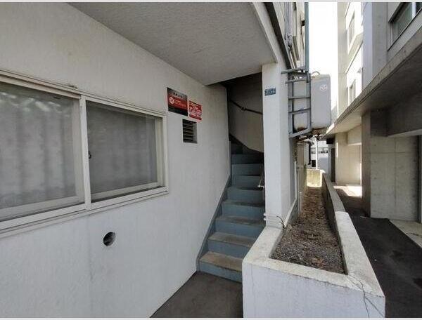 札幌市白石区南郷通５丁目南のアパート