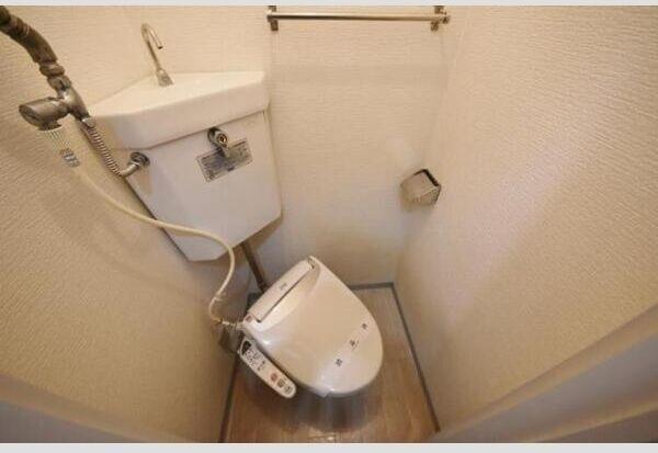 札幌市白石区南郷通５丁目南のアパート