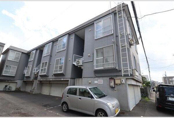 札幌市白石区北郷一条3丁目のアパート