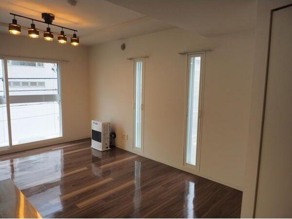 札幌市中央区北一条西２０丁目のマンション