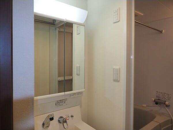 札幌市中央区北一条西２０丁目のマンション