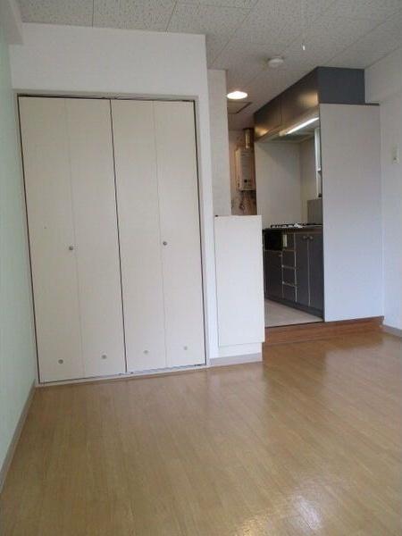 メゾンクレスト北大前２