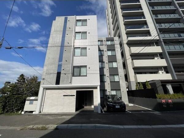 札幌市東区北十七条東１丁目のマンション