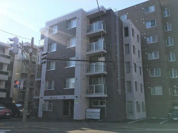 ラフィーネ中の島