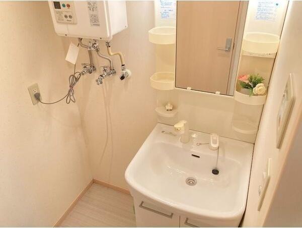 LEE　SPACE　北10条１