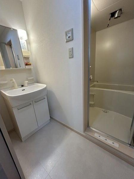 LEE　SPACE　北10条１