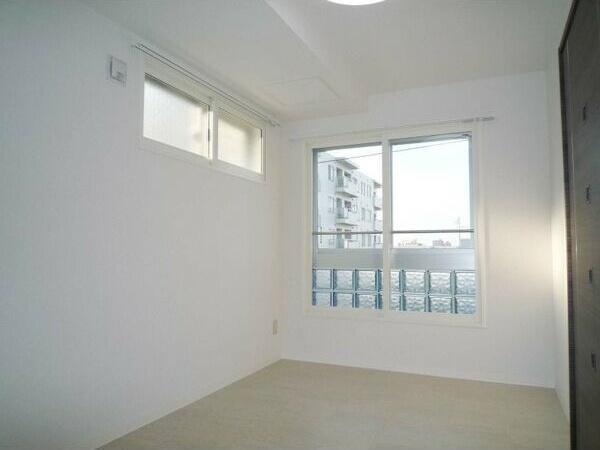 モンターニュレーヴ