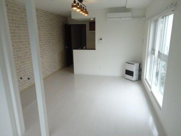 シャルルブラン