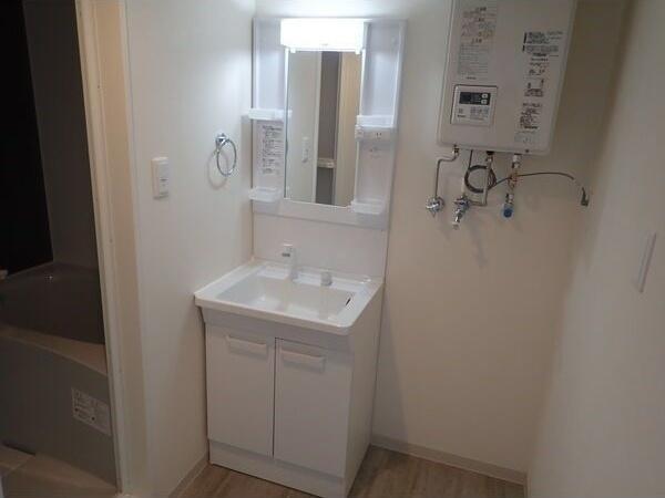 アヴェンタドール学園前