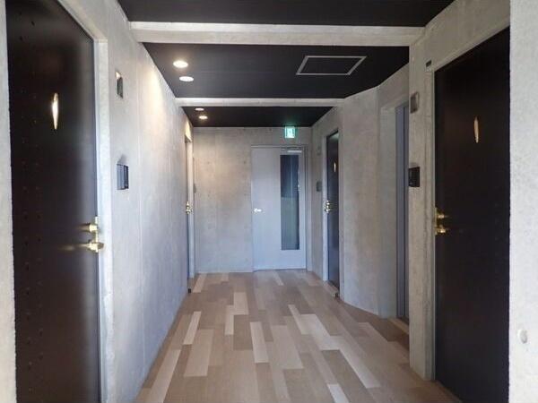 アヴェンタドール学園前