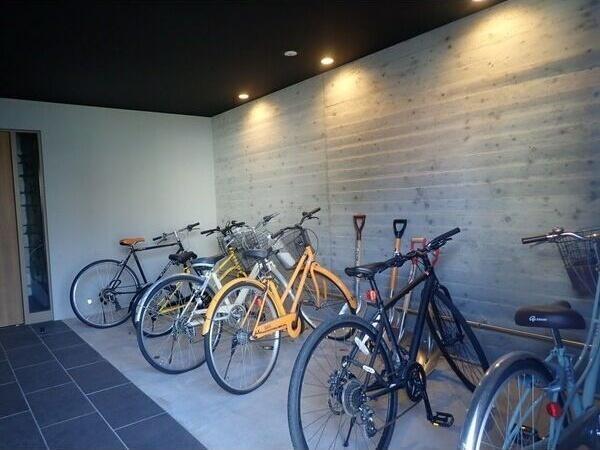 アヴェンタドール学園前