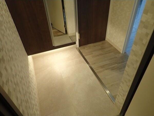 アヴェンタドール学園前