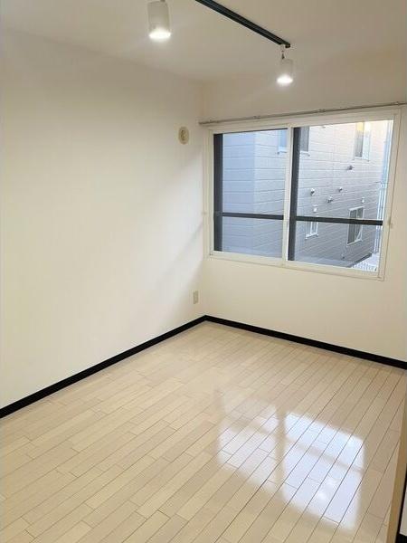 札幌市西区山の手三条１丁目のマンション