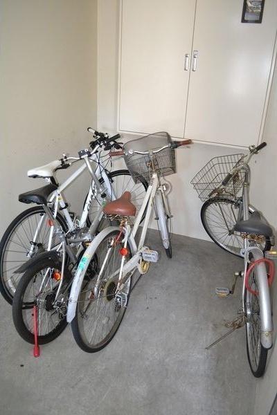 アパートメントハウス