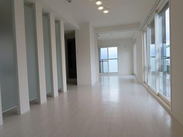 クラージュビルニシマチ