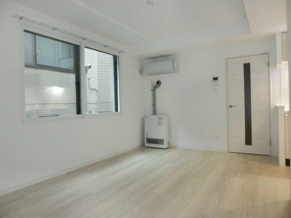 ラ・アクシアIV