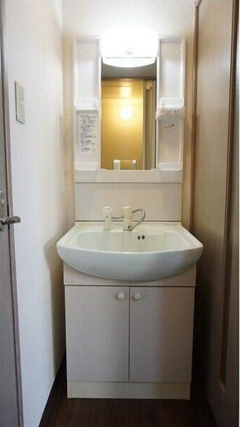 ラガーハイム本郷通