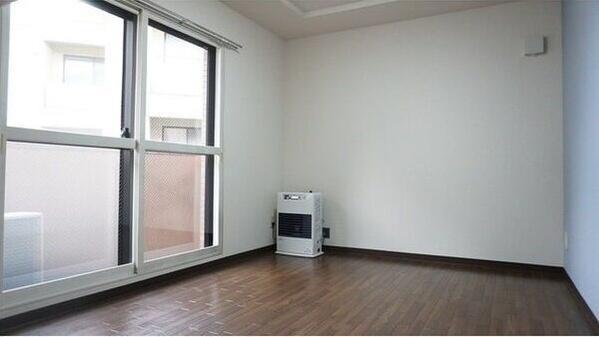 ラガーハイム本郷通