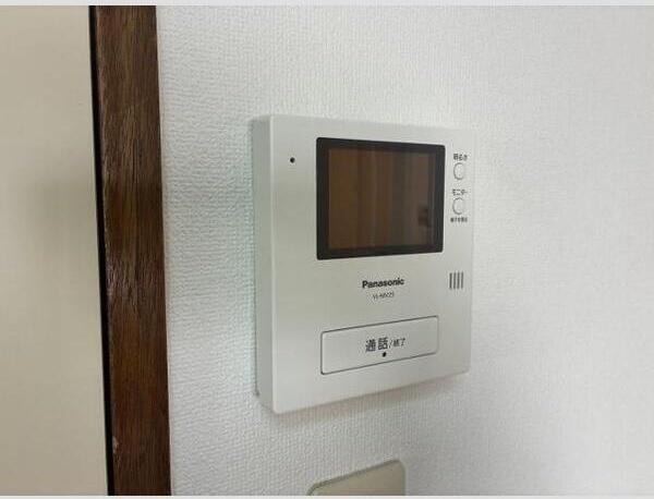 札幌市白石区南郷通１１丁目南のマンション