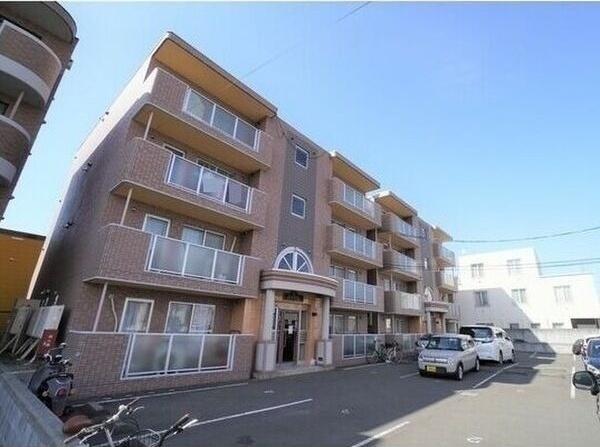 札幌市白石区栄通２丁目のアパート