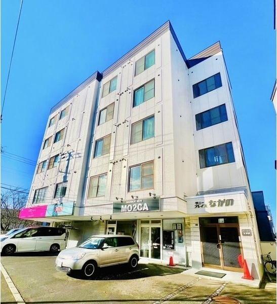 札幌市白石区南郷通１３丁目南のアパート