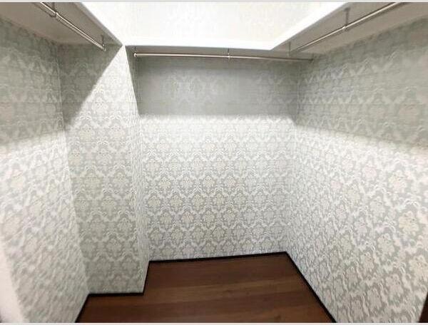 MODERN　DECO