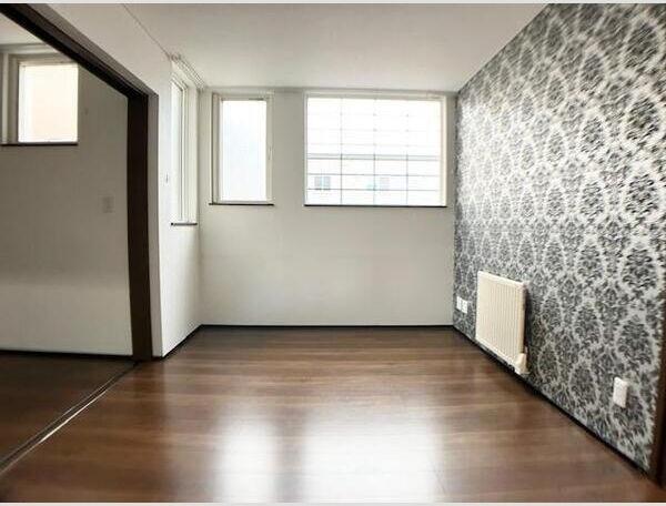 MODERN　DECO