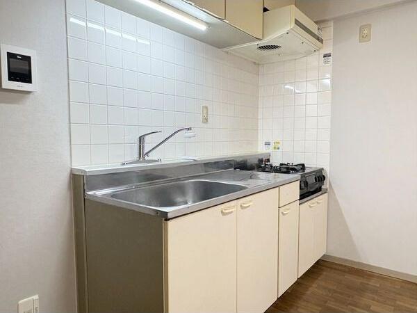 札幌市白石区南郷通１７丁目南のアパート