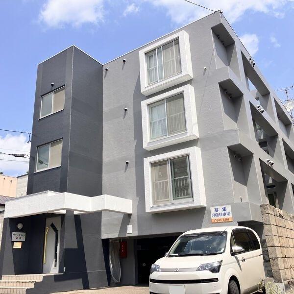 札幌市白石区南郷通１７丁目南のアパート