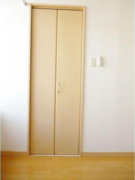 札幌市白石区南郷通１１丁目南のアパート