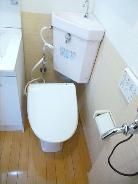 札幌市白石区南郷通１１丁目南のアパート