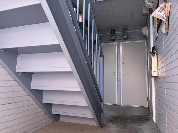 札幌市白石区南郷通１７丁目南のアパート