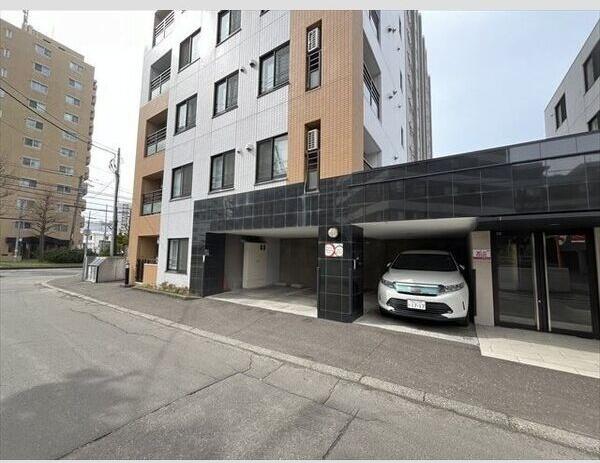 札幌市中央区北五条西２３丁目のマンション